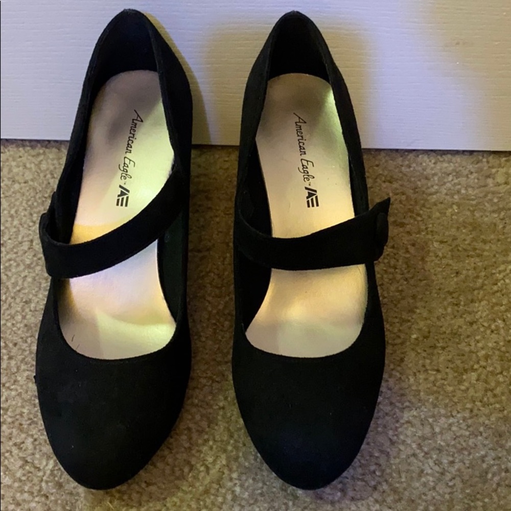 Black low heels
